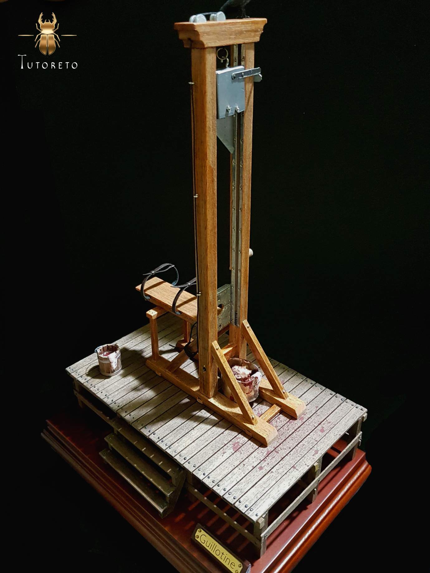 mini guillotine scene