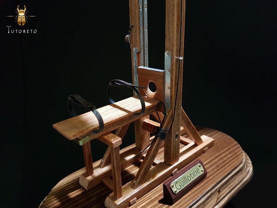 miniature guillotine model